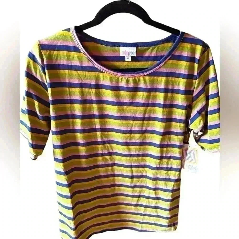 Lularoe XL striped Gigi short  sleeve t shirt top. Fitted. NWT.